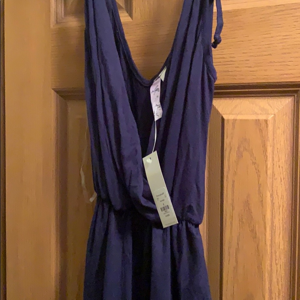 NWT Francesca’s size small navy romper